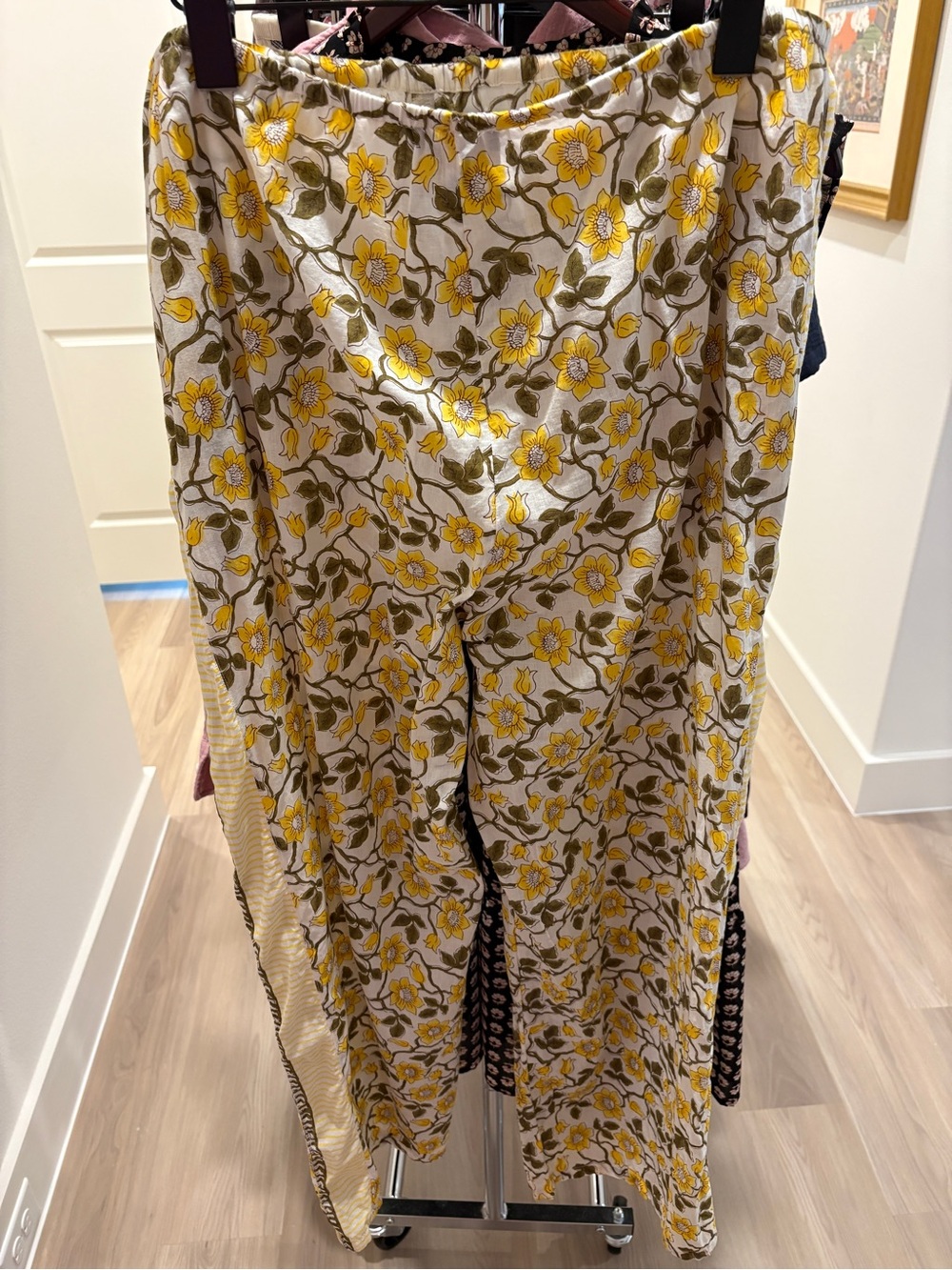 J Crew Cotton voile beach pant in daffodil daze block print Sz Medium - Picture 5 of 16